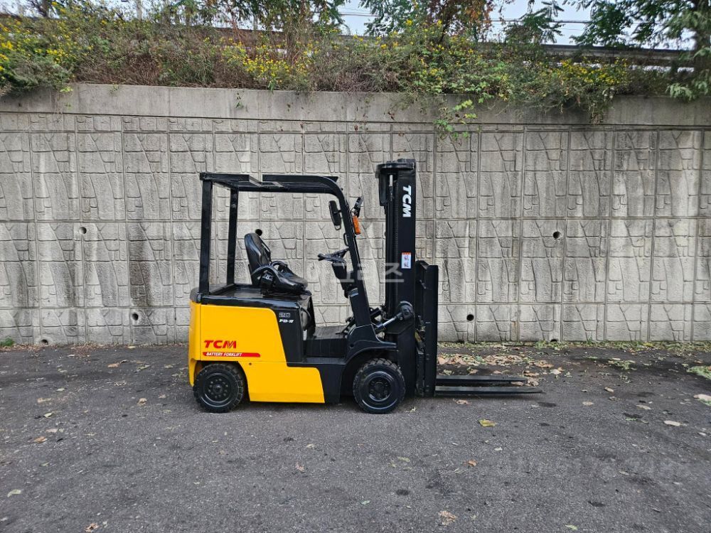  Forklift 중고 FB20-7 전동 좌식 2톤 (사이드쉬프트) 뒤우측면