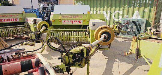 Shibaura Rectangle Baler MARKANT55  앞좌측면