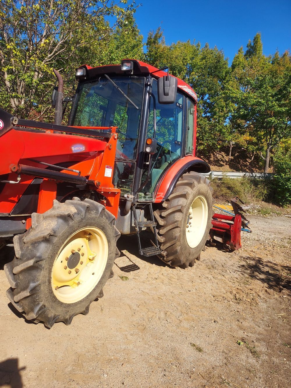 Daedong Tractor D702 (70hp) 뒤우측면