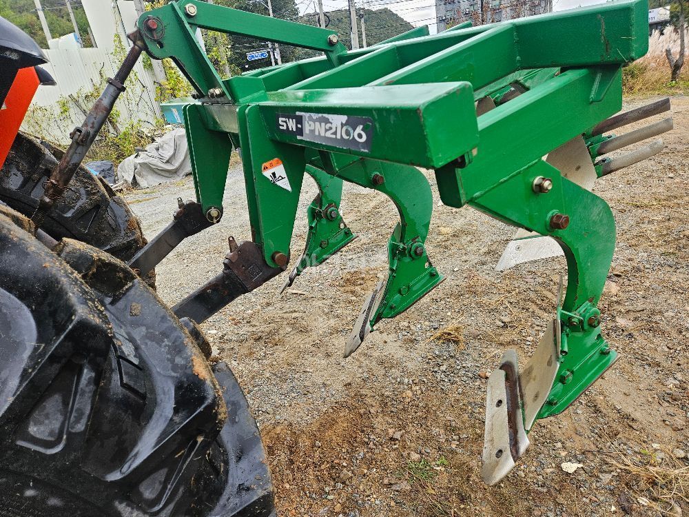  Plow SW-PN2106  뒤우측면