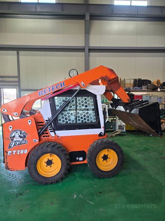  Skid steer loader Rt200  앞좌측면
