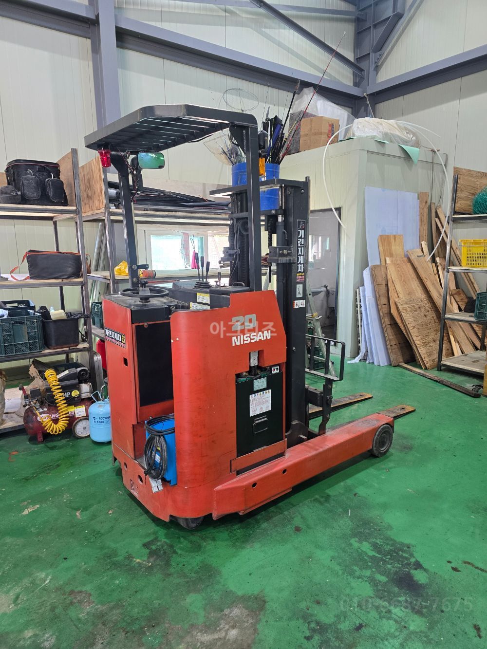 Nissan Forklift 20 전동 입승식 (2톤) 뒤우측면