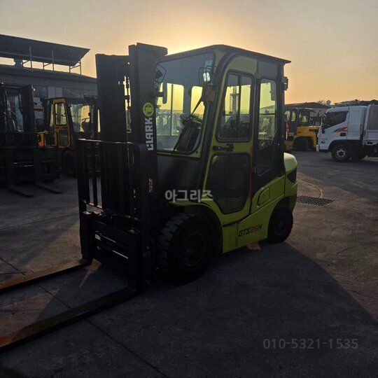  Forklift GTS25H (2.5톤) 앞좌측면