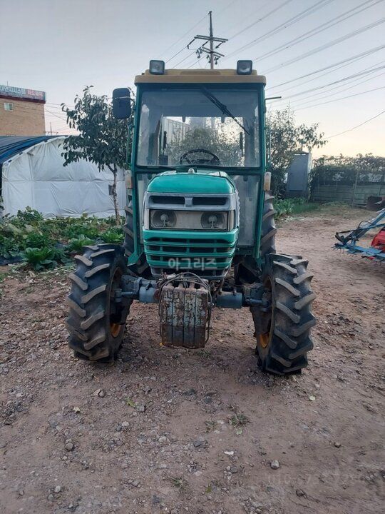 대동 트랙터 D47 (47마력) 앞좌측면