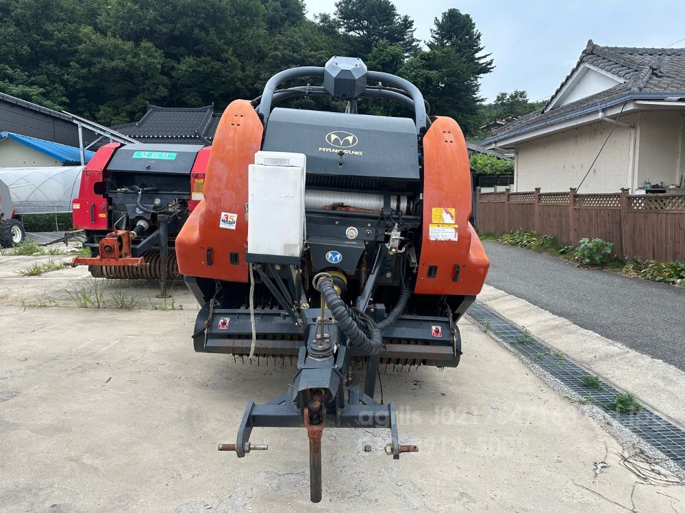  Round Baler COMBIPRO2COMBIPRO2  뒤우측면