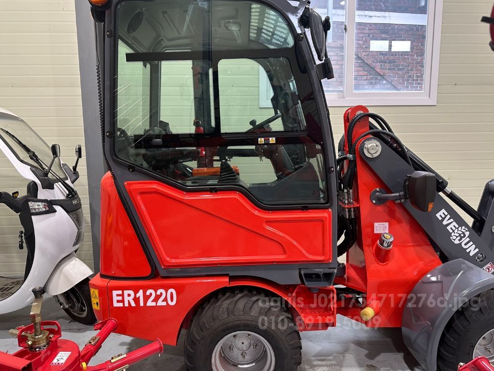  Loader ER1220  뒤우측면