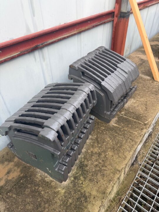 MF Tractor MF (100hp) 앞좌측면