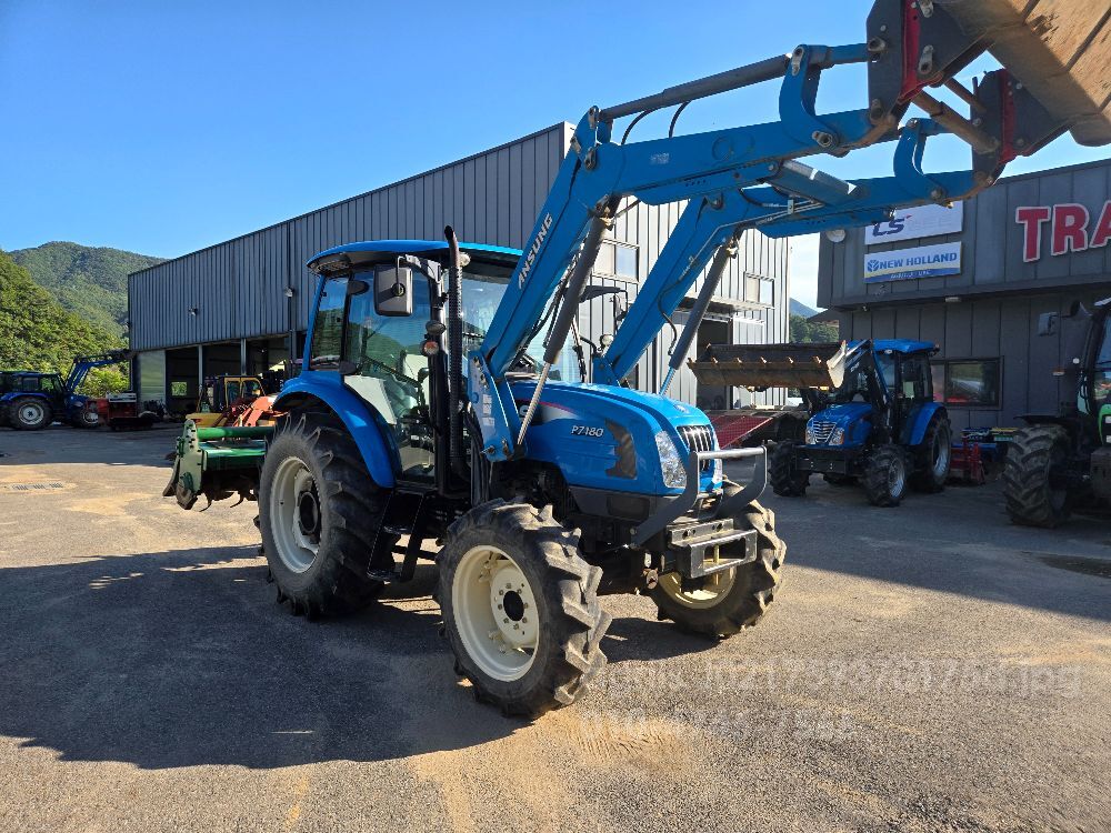 LS 트랙터 P7180 (80마력) 뒤우측면