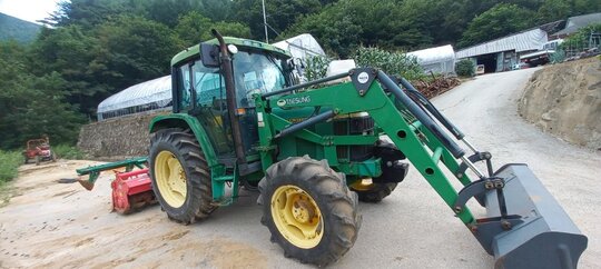 JohnDeere Tractor 6200 (85hp) 앞좌측면