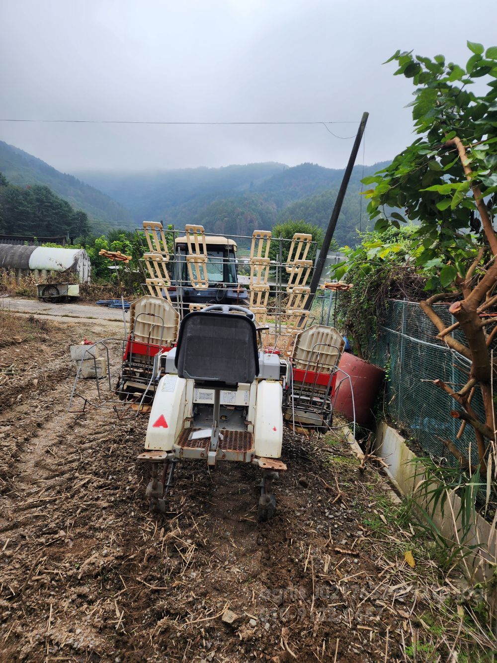 원삼농협  이앙기 포트묘 (6조식) 뒤우측면