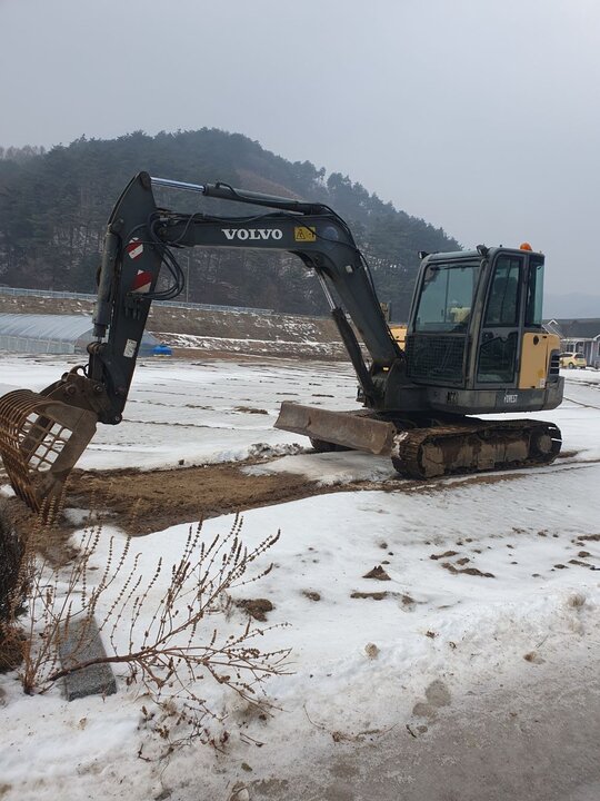 volvo 굴삭기 EC55C (5.5톤) 앞좌측면