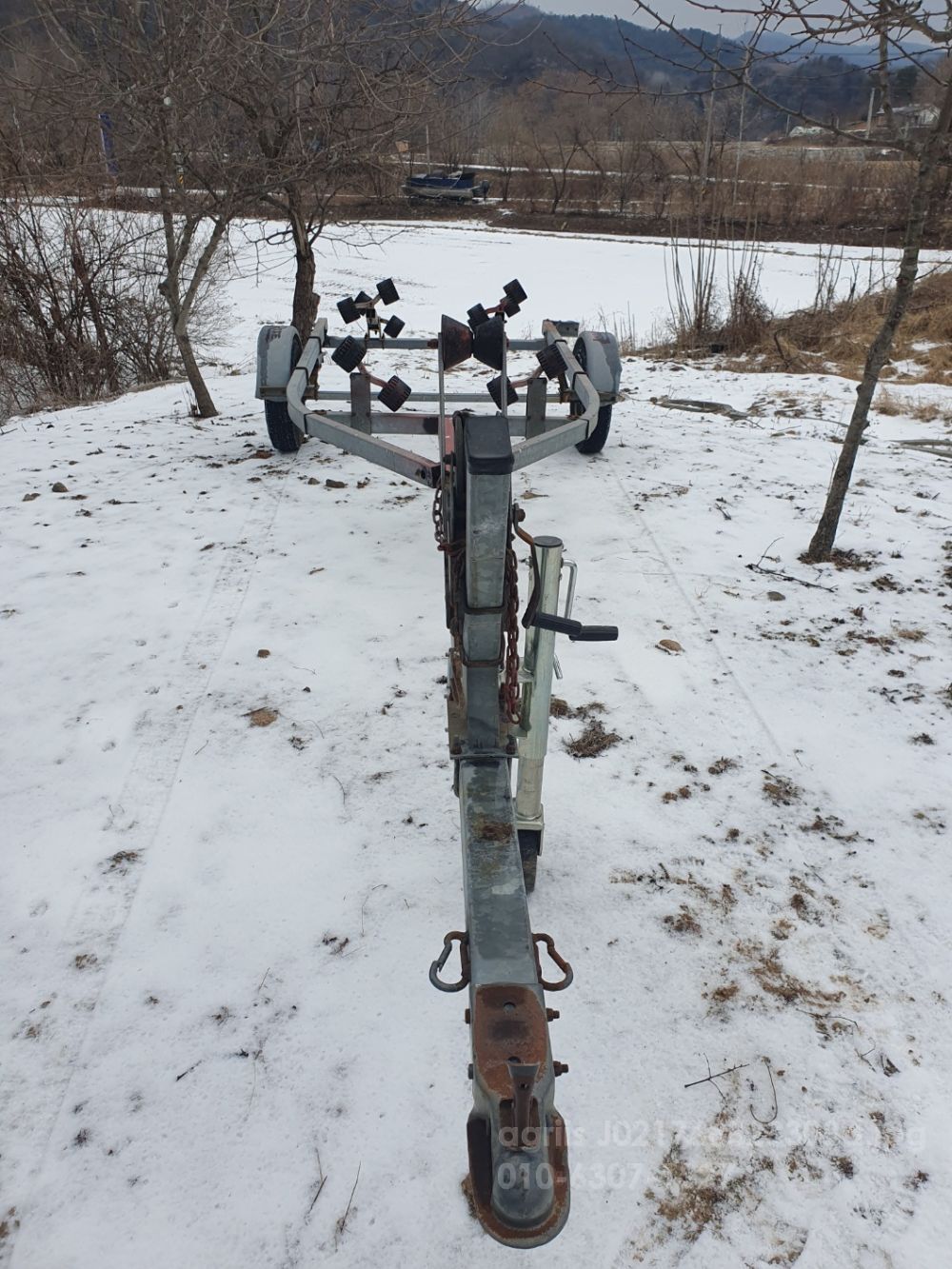  보트 트레일러 보트 트레일러  뒤우측면