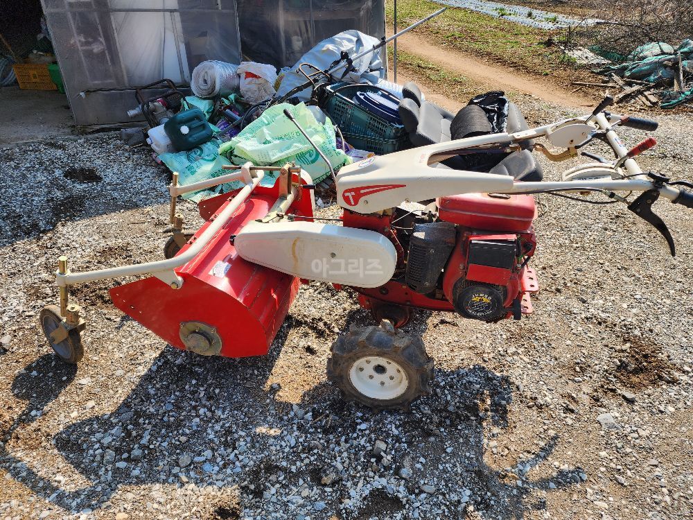  Cultivator THR750H (6.5hp) 뒤우측면