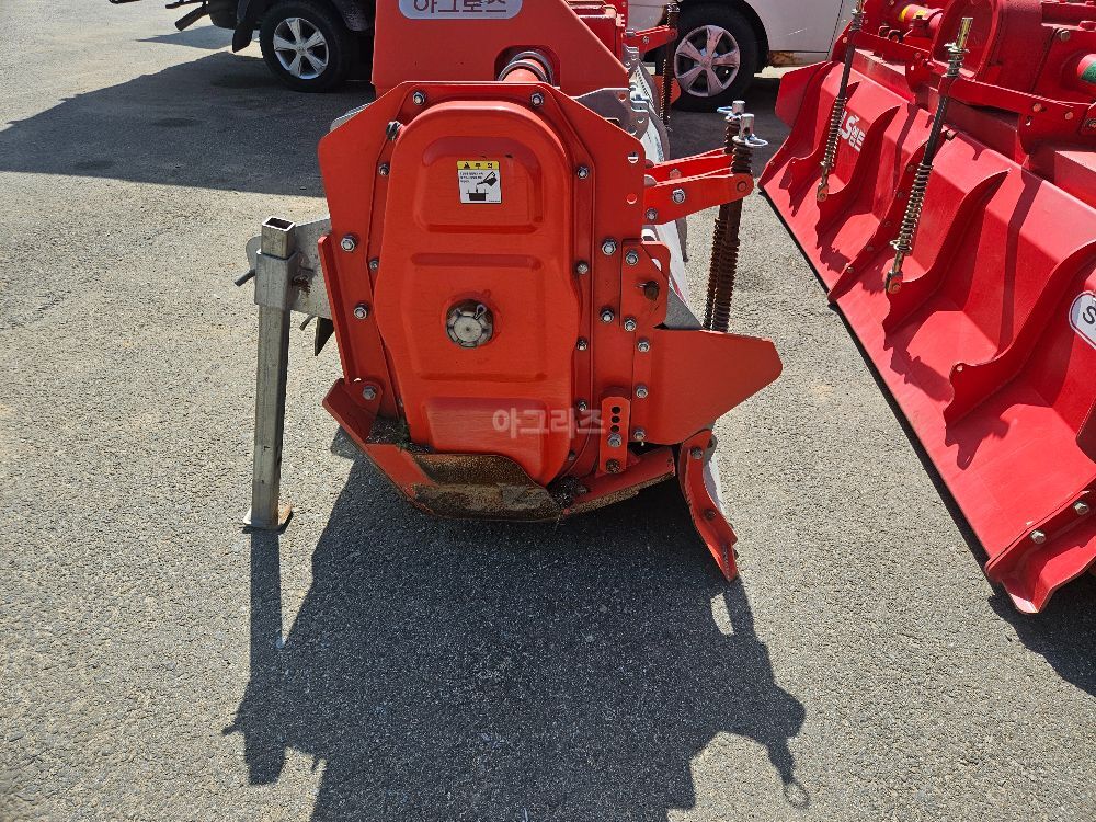 아그로스 로타리 AR5230HC (경폭230cm) 뒤우측면
