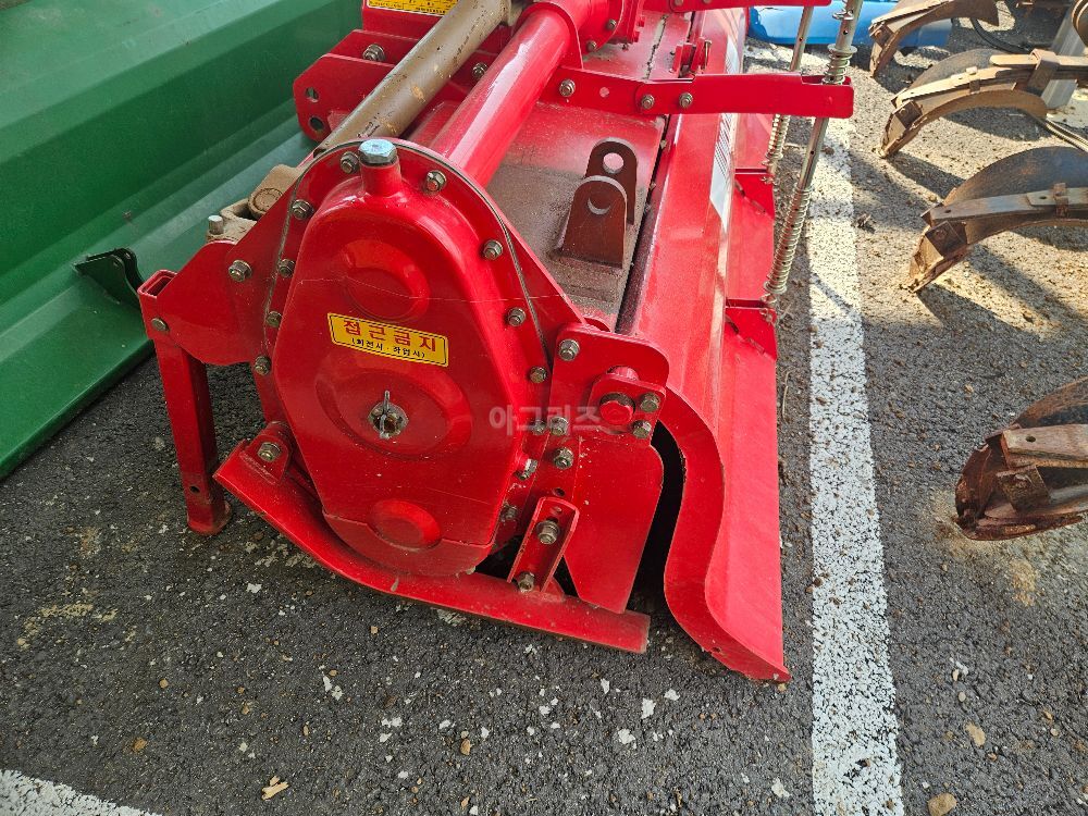 웅진기계 로타리 WJ175A (경폭175cm) 뒤우측면