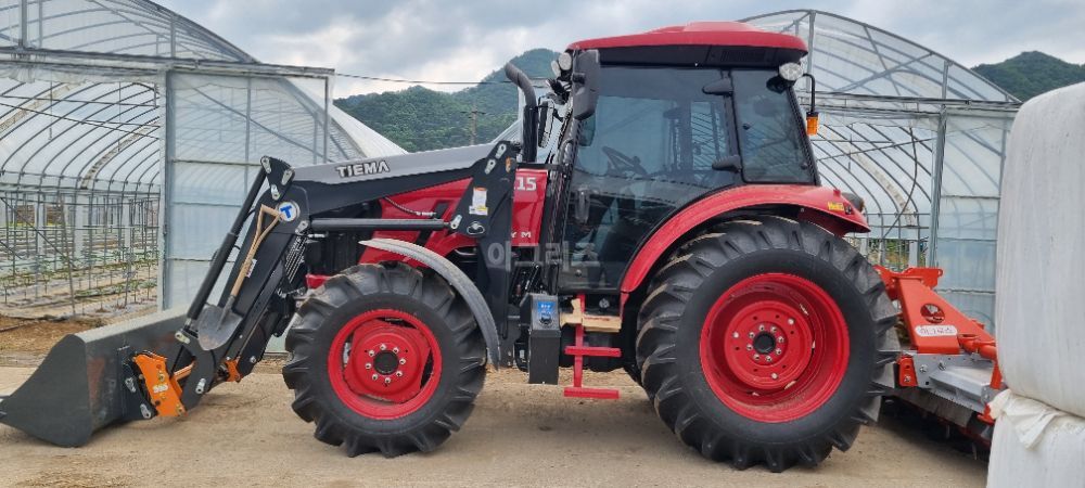 TYM 트랙터 T115 (115마력) 뒤우측면