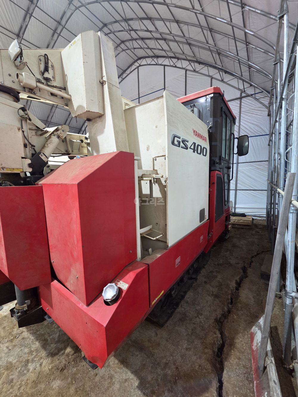 Yanmar Combine Harvester GS400 (보통형) 뒤우측면