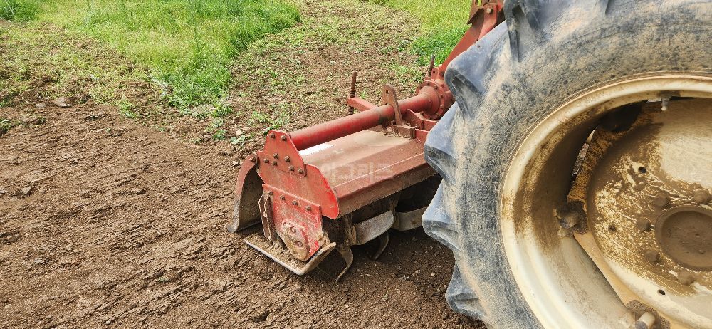 Kukje Tractor EF525 (52hp) 뒤우측면