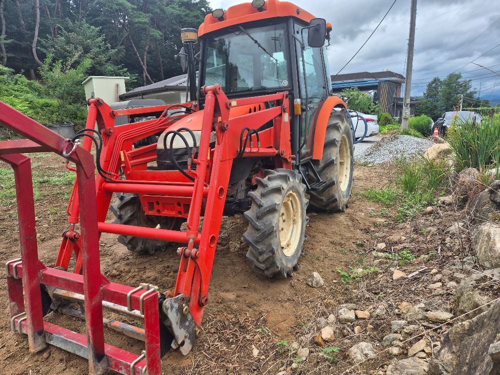 Daedong Tractor D500 (50hp) 뒤우측면