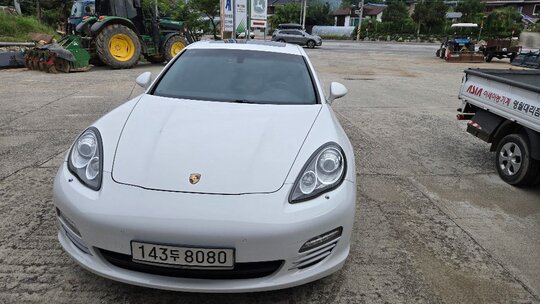 자동차 포르쉐파나메라 143두8080 앞좌측면