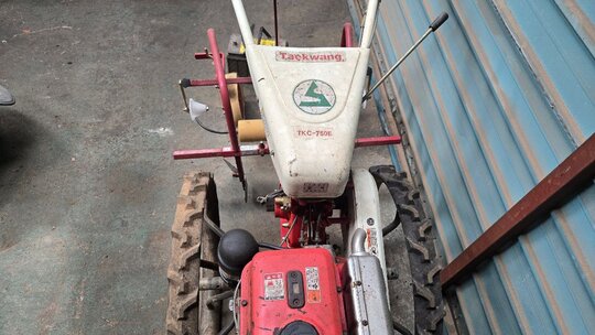 태광 관리기 TKC750E 관리기 TKC750E (8마력) 앞좌측면