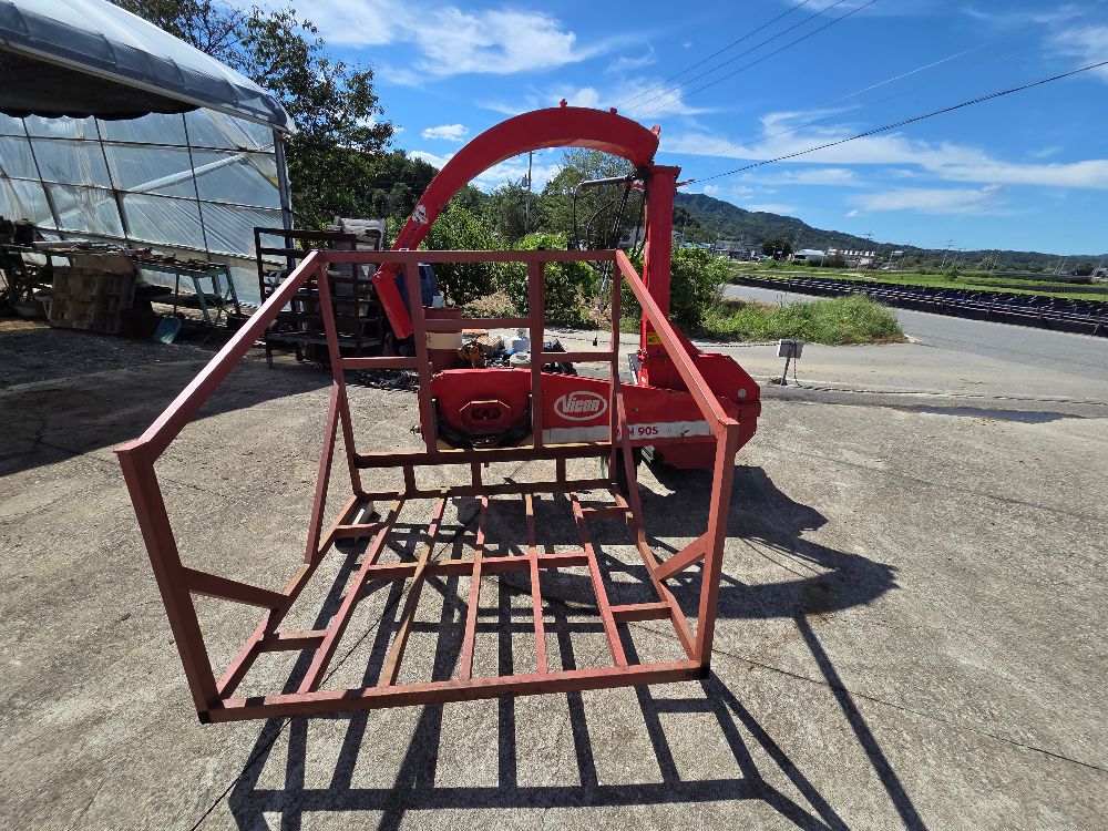  Corn Harvester MH90S  뒤우측면