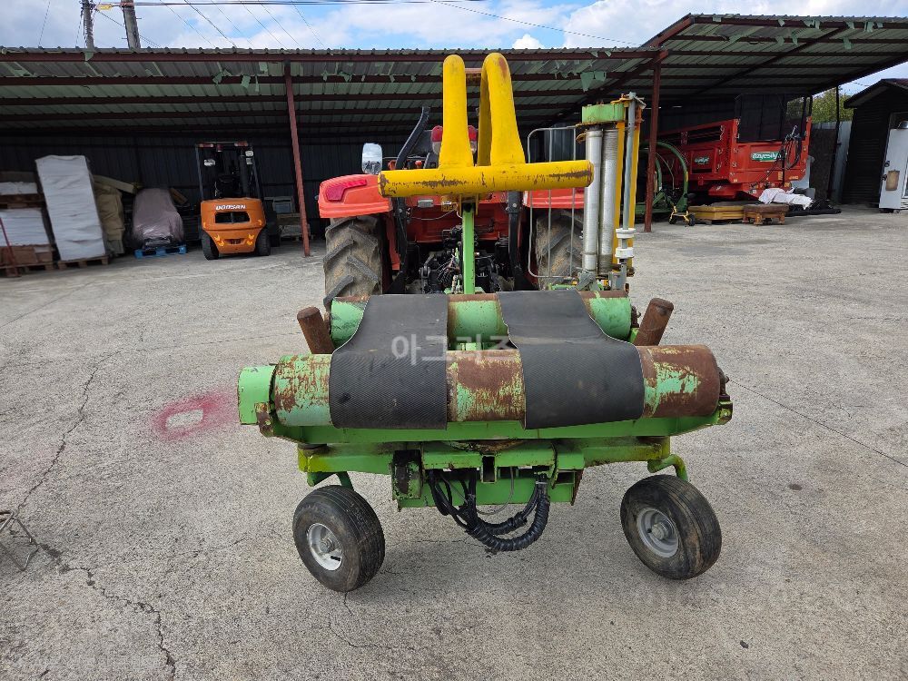  Bale Wrapper SWM1060W  뒤우측면