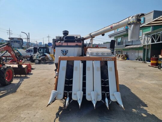TYM Combine Harvester CX955 (5Rows) 앞좌측면