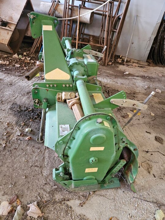 첼리 로타리 E210 (경폭208cm) 앞좌측면