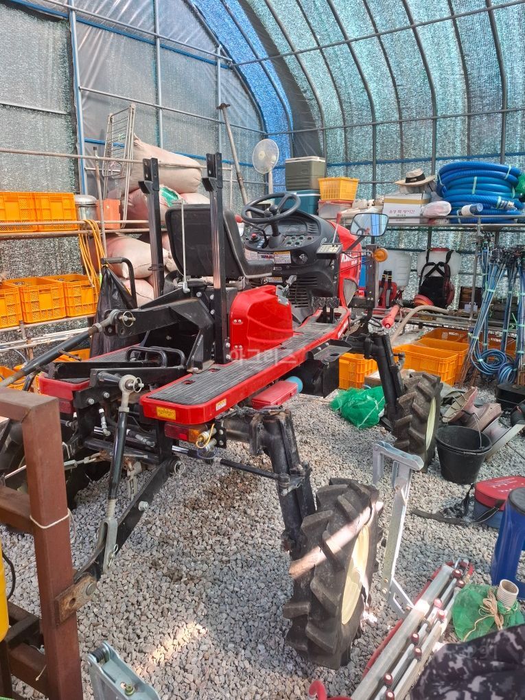 Shibaura Cultivator CMC-2000W (20hp) 뒤우측면