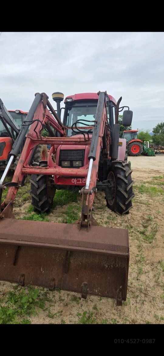 TYM Tractor T720S (72hp) 앞좌측면