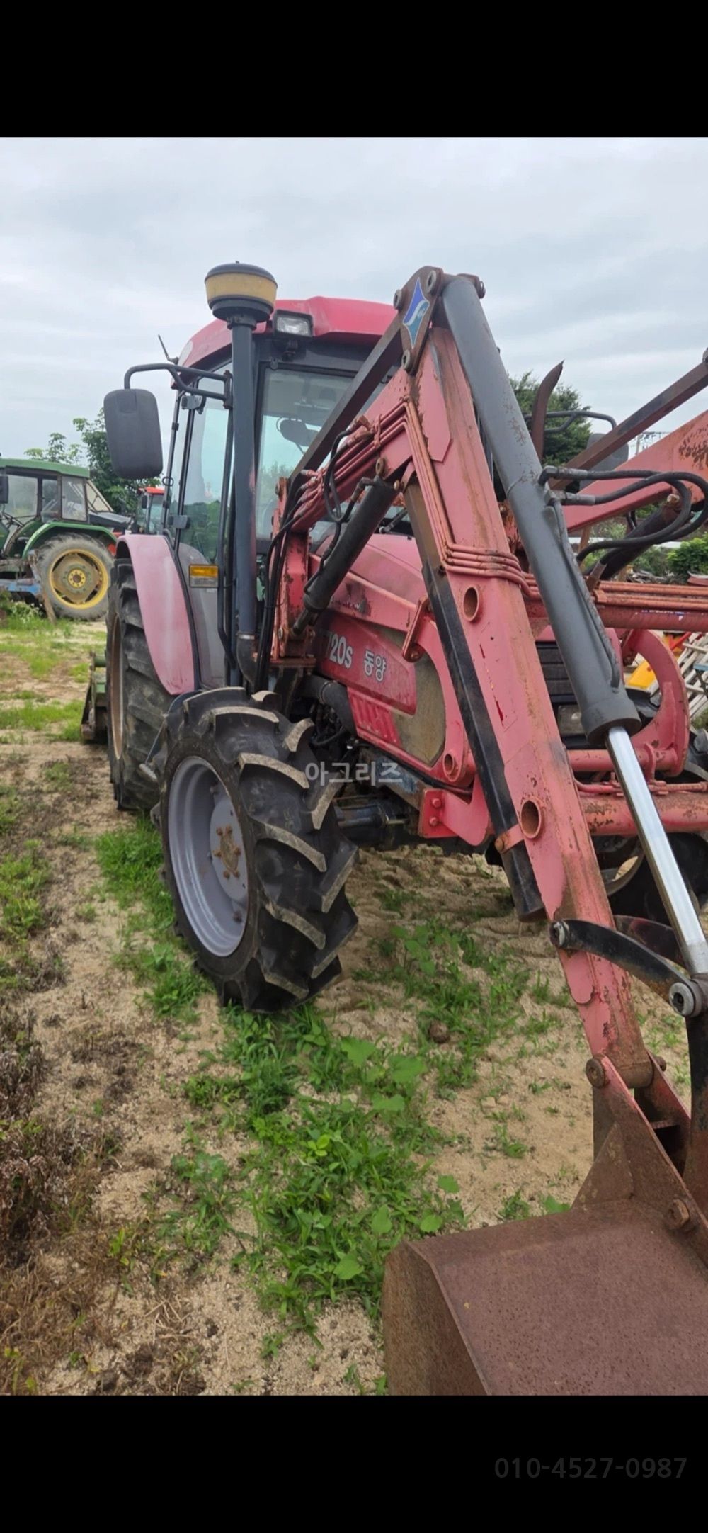 TYM Tractor T720S (72hp) 뒤우측면