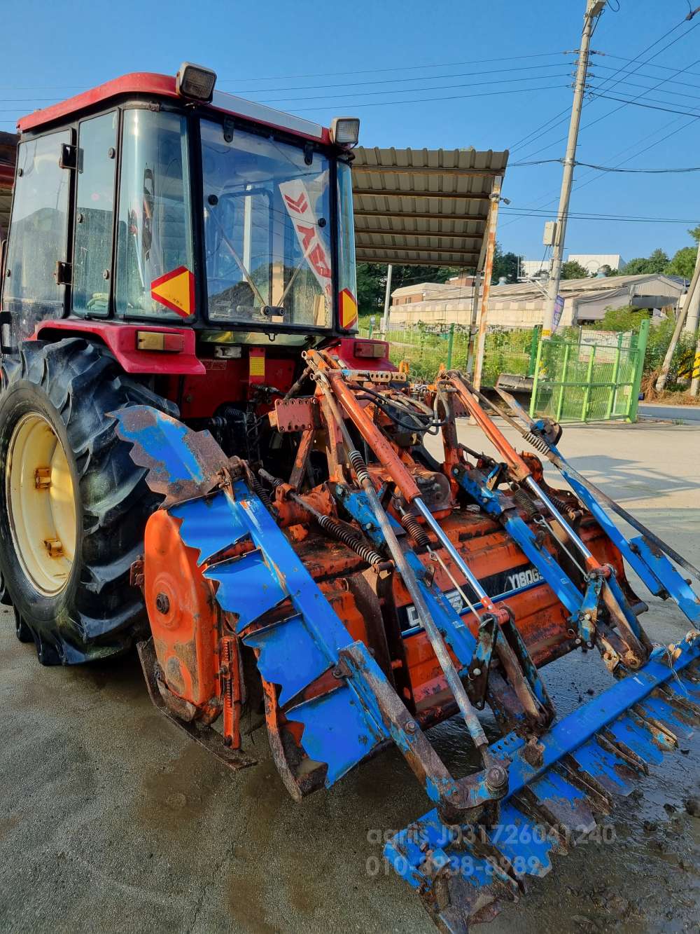 Kukje Tractor F505 (50hp) 측면