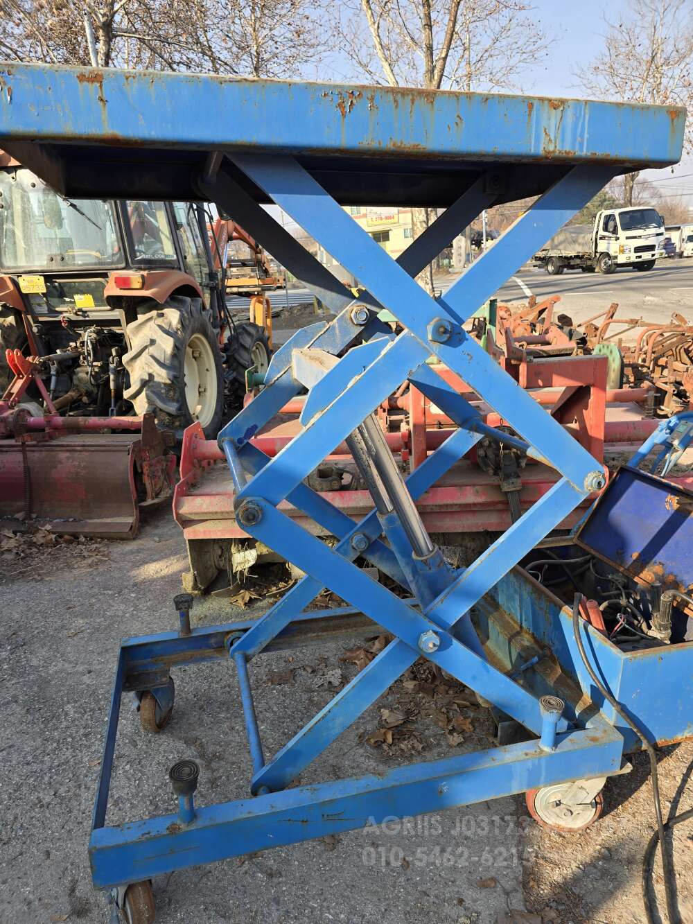  리프트  리프트   뒤우측면