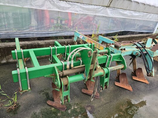  세웅 일량쟁기 4련  앞좌측면