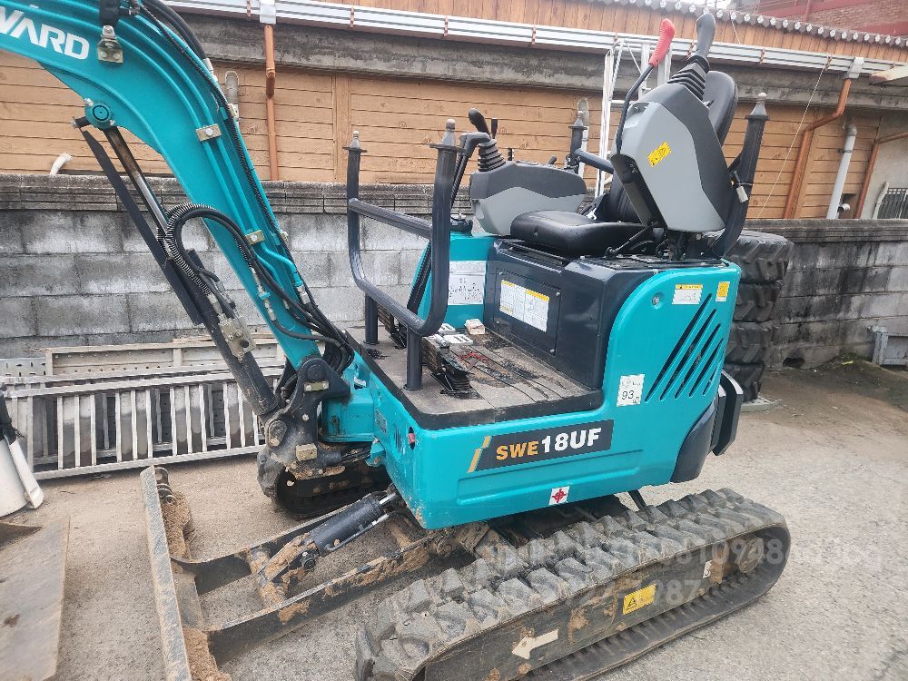  Excavator 포크레인 (2톤) 뒤우측면