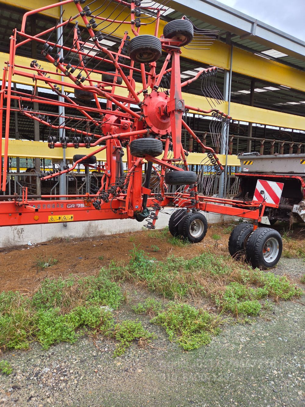  Rake 쿤7501 견인형  뒤우측면