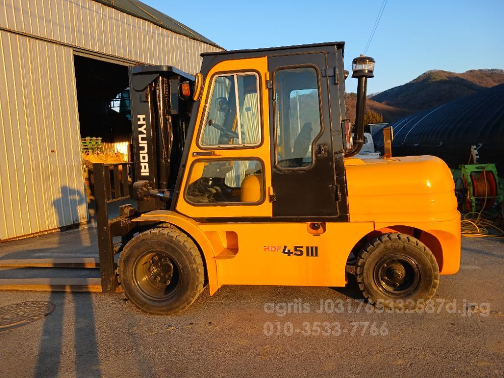 현대 지게차 HDF4.5 (4.5톤) 뒤우측면