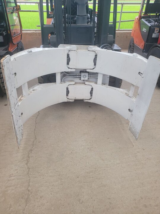 케스케이드 롤 클램프  3~4톤용 롤클램프  3~4톤용 롤클램프  앞좌측면