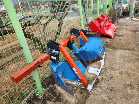 Daeho 배토기 K4500  앞좌측면