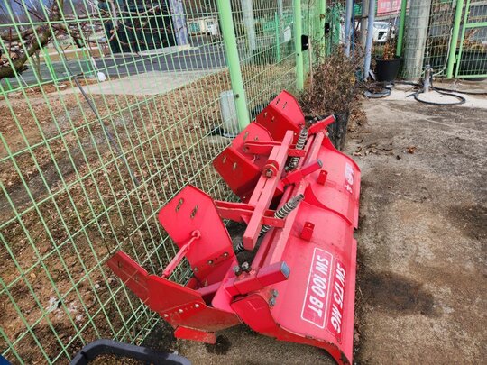 Sungwoo 문짝배토기 SW175  앞좌측면