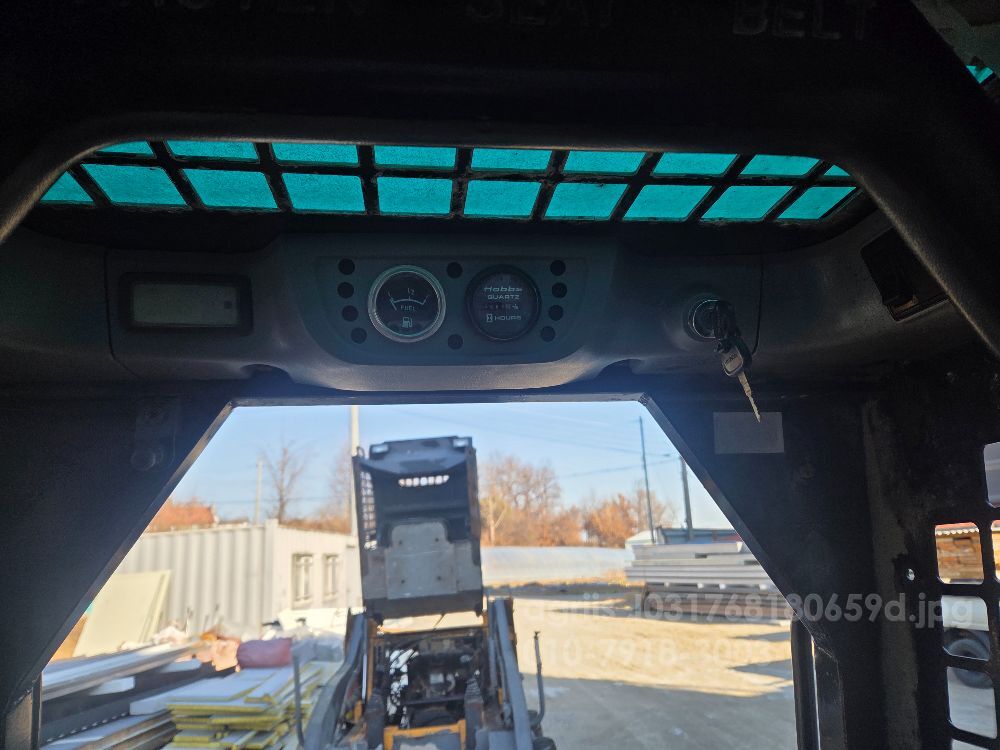 Hyundai Skid steer loader HSL850-7A  뒤우측면