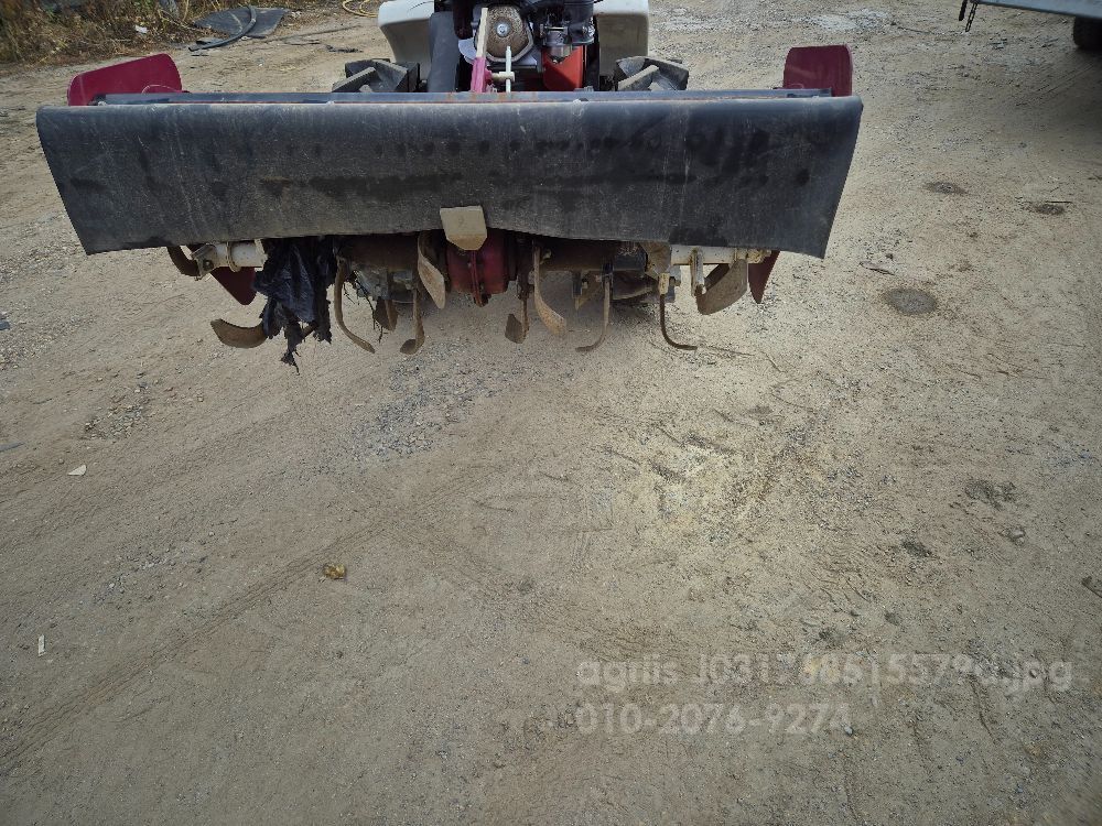 TYM 경운기 TR13 (10마력) 뒤우측면