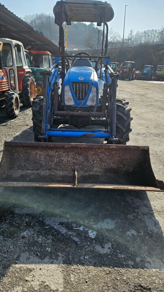 LS Tractor U55U55 (55hp) 앞좌측면