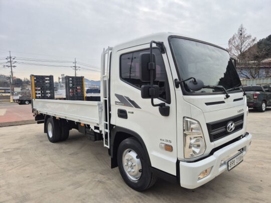 Hyundai 3.5톤자동발판사다리 올뉴자동사다리  앞좌측면