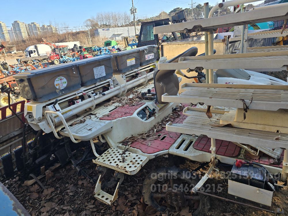 Yanmar Rice transplanter VP8DZ (8Rows) 뒤우측면