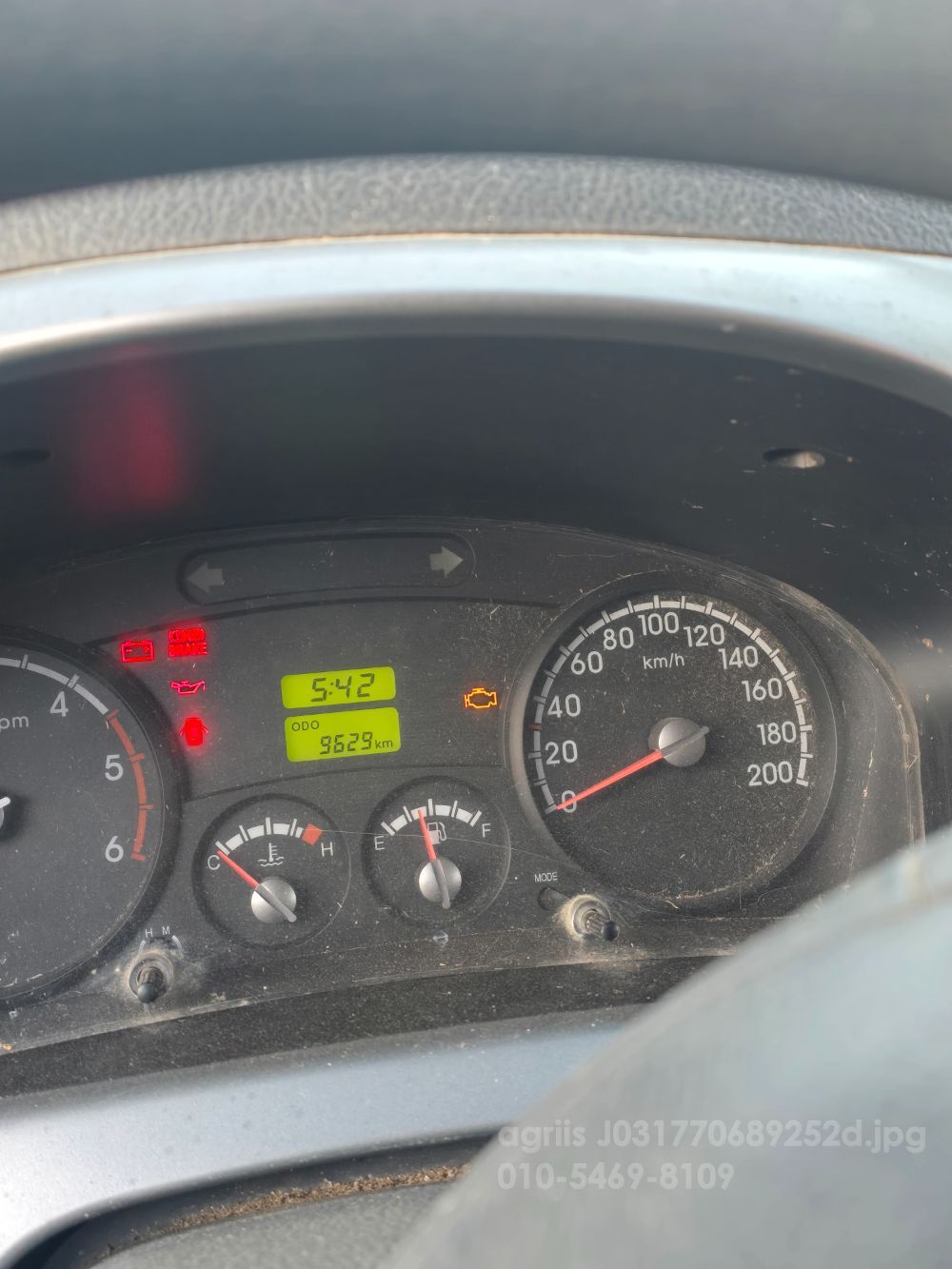  건초사료운반급이차 건초사료운반급이차  뒤우측면