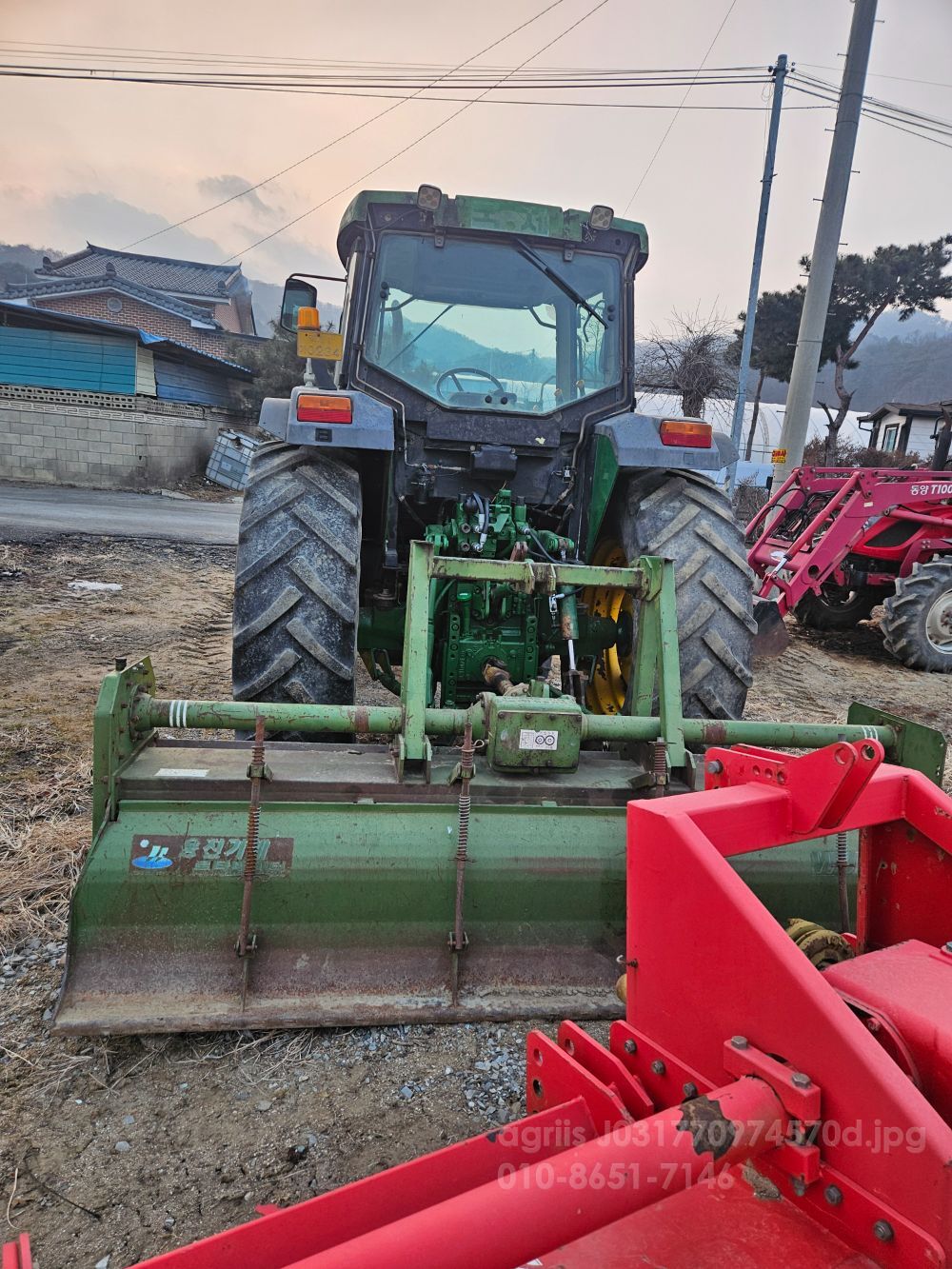 존디어 트랙터 6610 (115마력) 뒤우측면