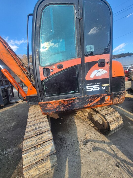  Excavator 두산55v슈퍼골드 (5.5톤) 앞좌측면