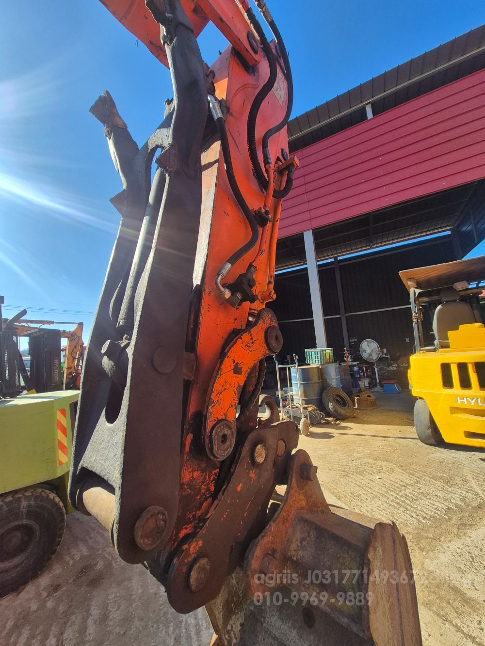  Excavator 두산55v슈퍼골드 (5.5톤) 뒤우측면